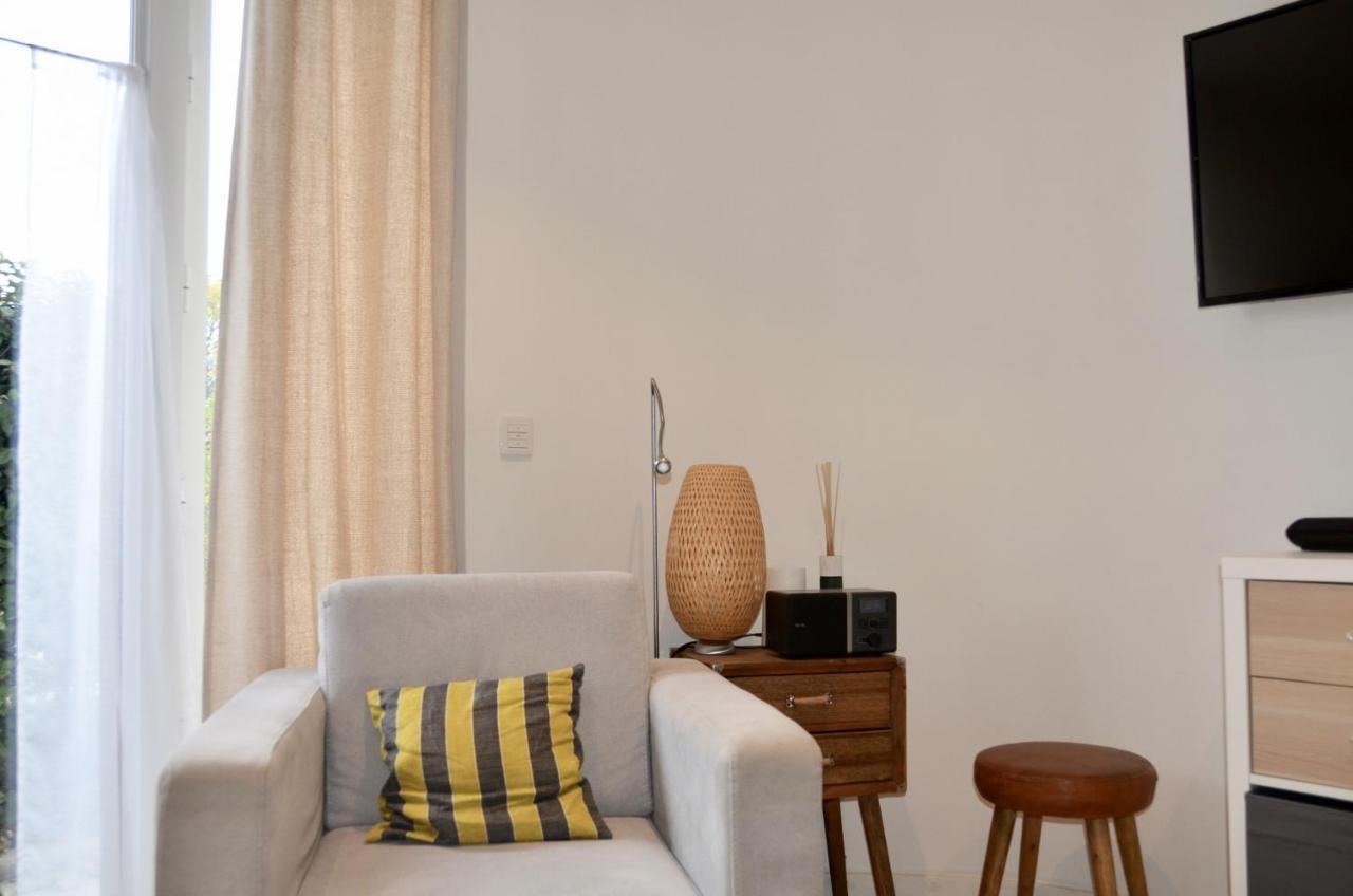 Beau Rivage Apartment อานซี ภายนอก รูปภาพ